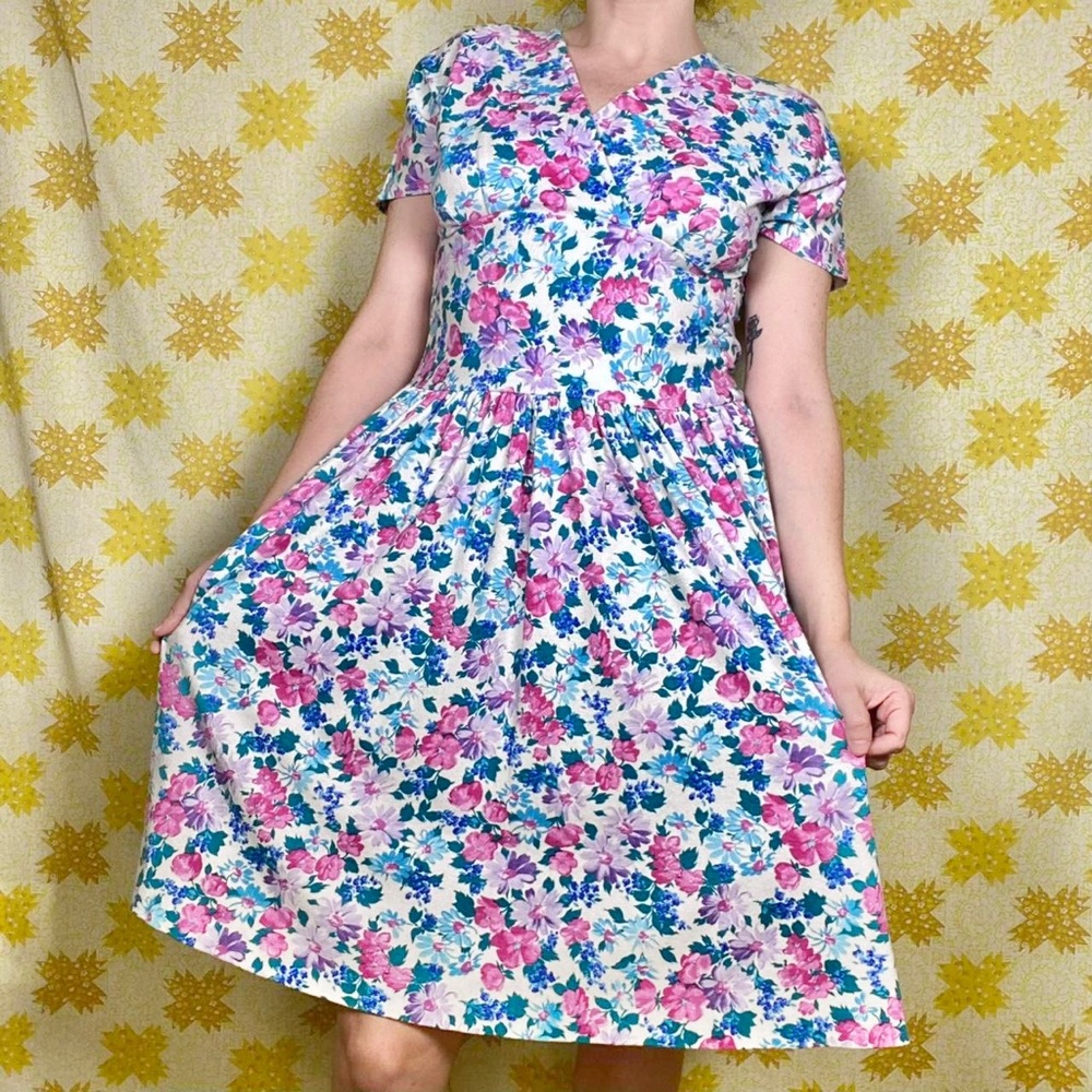 Vintage 80s white, blue & pink floral Robin Gayle dress 🌸